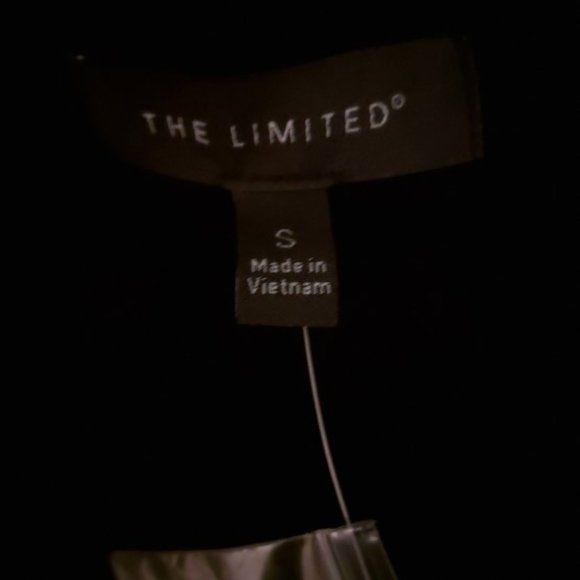 THE LIMITED Fluid Long Sleeve Button Front Blouse Size S NWT - Picture 4 of 5